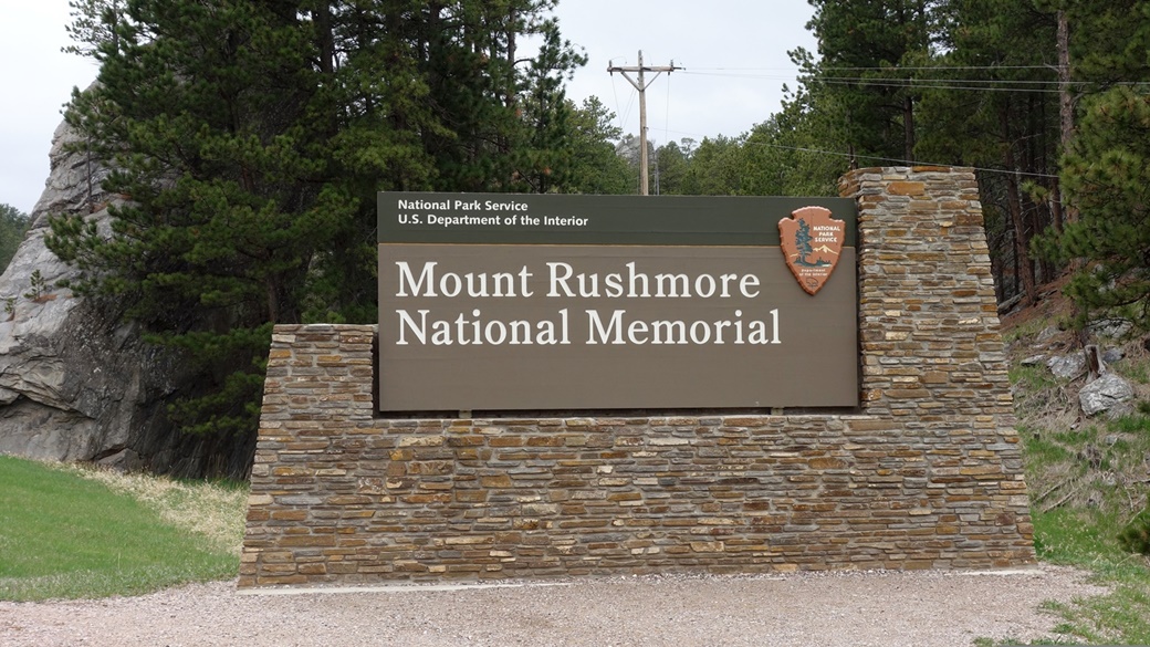 Mount Rushmore: Kteří prezidenti jsou vytesaní ve skále? | © Pixabay.com